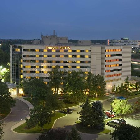 Embassy Suites By Hilton Detroit Troy Auburn Hills Екстериор снимка