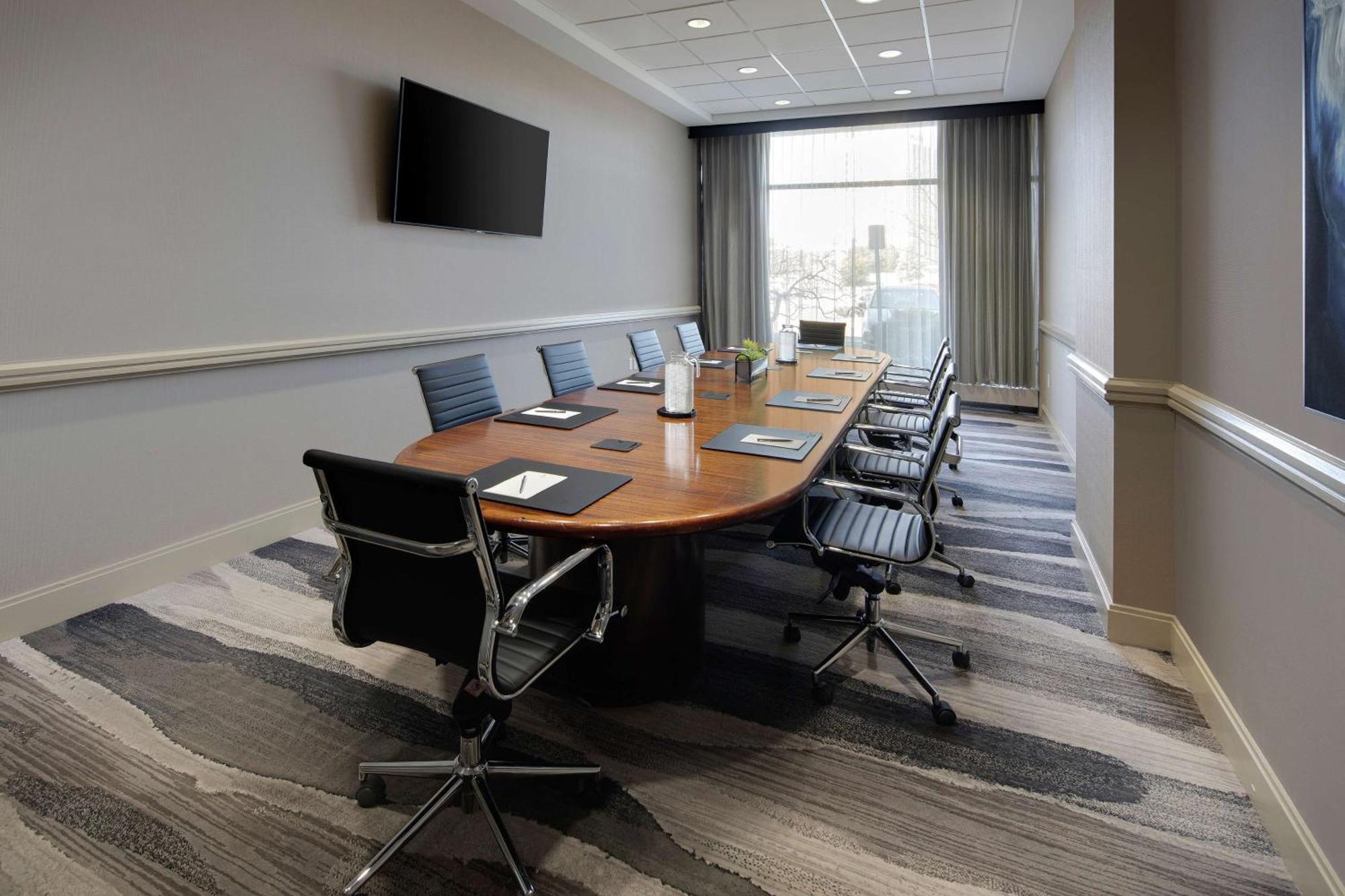 Embassy Suites By Hilton Detroit Troy Auburn Hills Екстериор снимка
