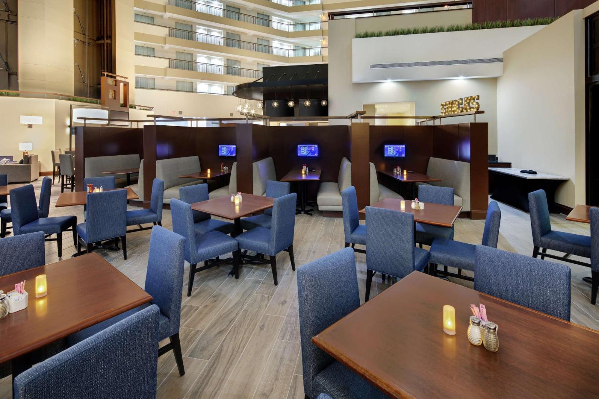 Embassy Suites By Hilton Detroit Troy Auburn Hills Екстериор снимка