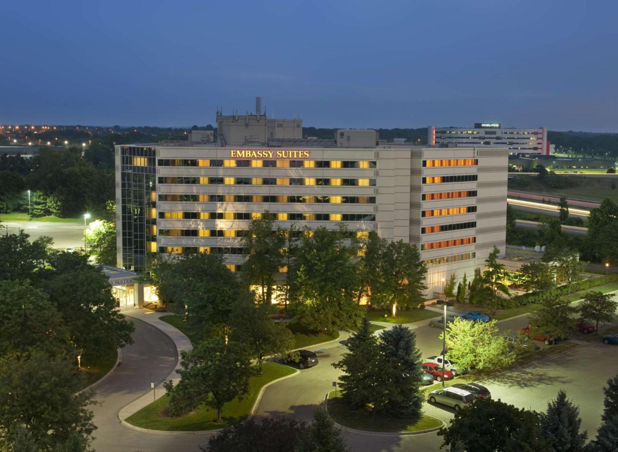 Embassy Suites By Hilton Detroit Troy Auburn Hills Екстериор снимка